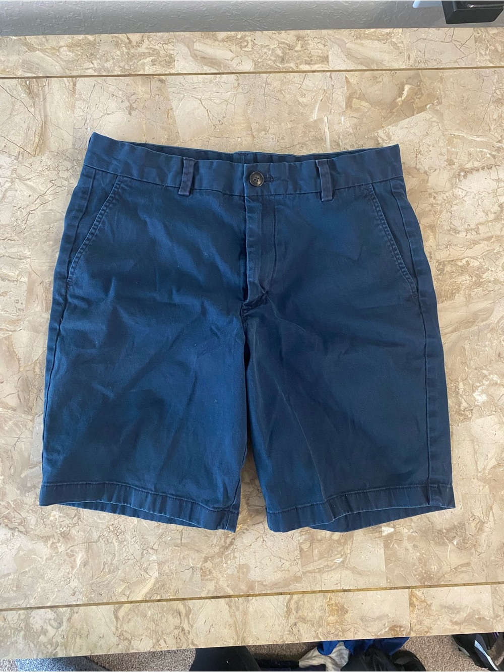 Vineyard Vines Men's Navy Flat-Front Cotton Shorts